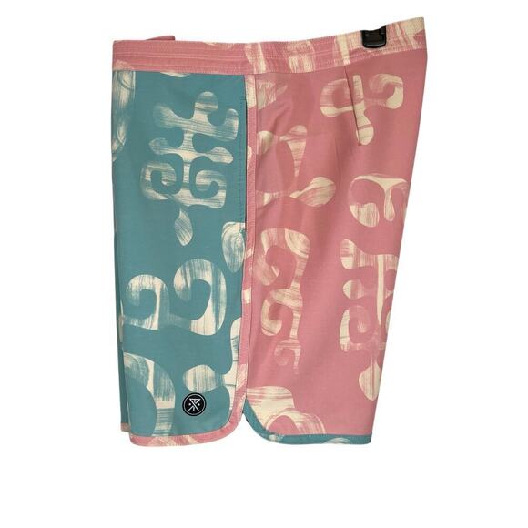 ROARK The Chiller Surfboard Series Shorts in Pink & Seafoam Green Mens 34" Waist - Picture 4 of 13